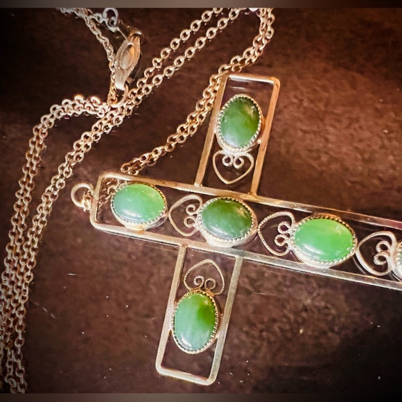 Vintage GF and Jade Stamped CC Catamore Company Large Cross Pendant With Chain